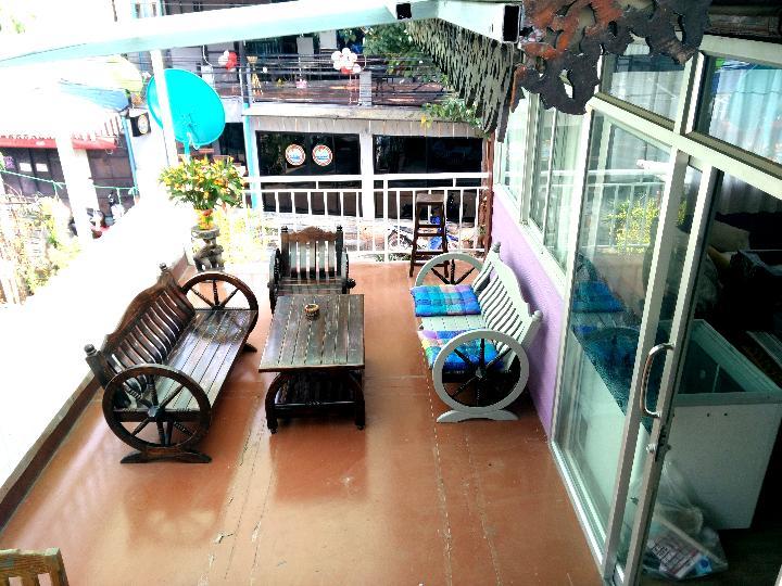 Yin Yang Guesthouse Чиангмай Екстериор снимка